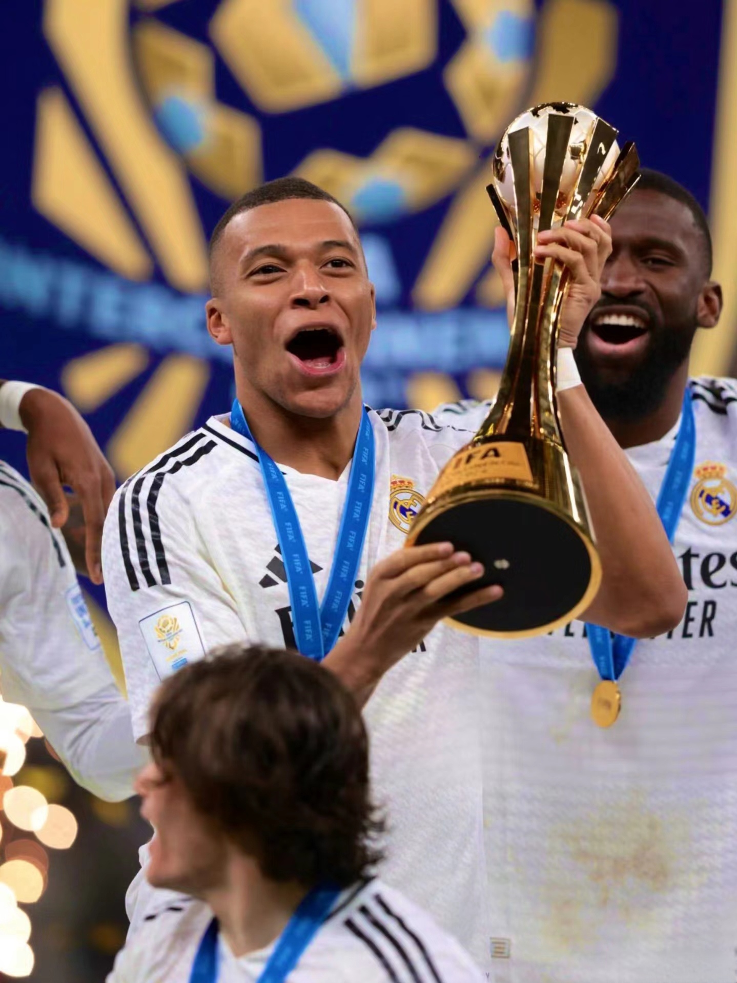 关于冲刺阶段皇家马德里备战欧联，内部沟通细节曝光，目标明确，控场能力受关注的信息-开云体育官网